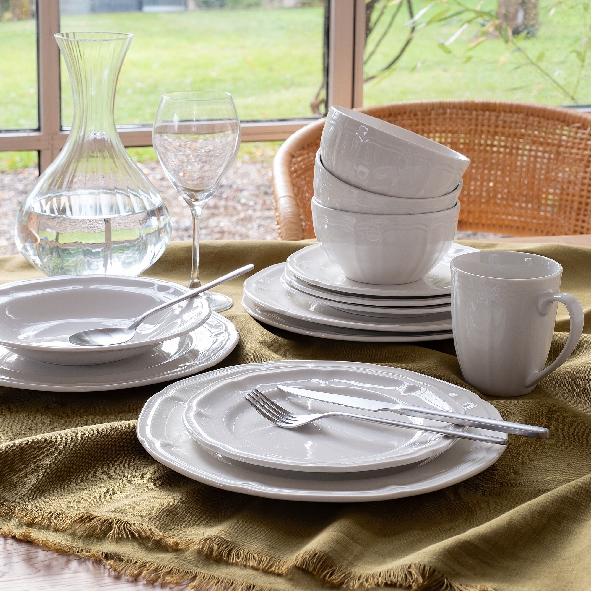 MARLI - Assiette plate en porcelaine D26,8cm - blanc