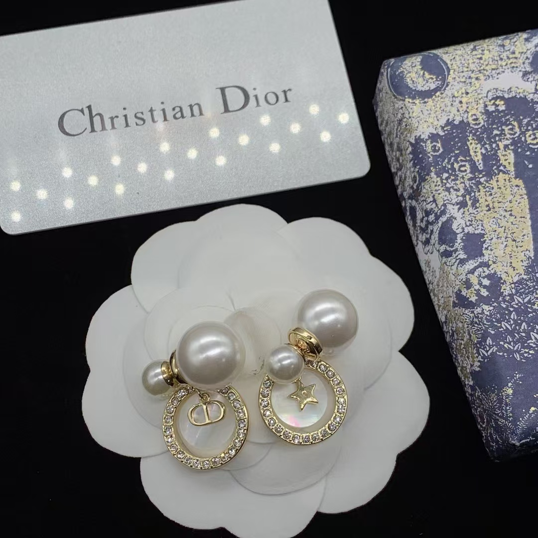 Dior Asymmetric Drop Charms Pearl Earrings - Original Replica Club