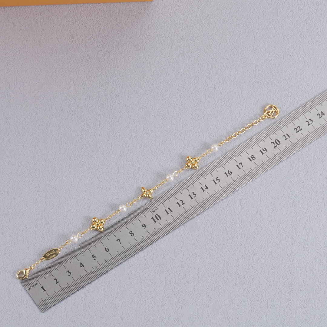 Louis Vuitton Floating Pearl LV Bracelet and Necklace - Original Replica Club