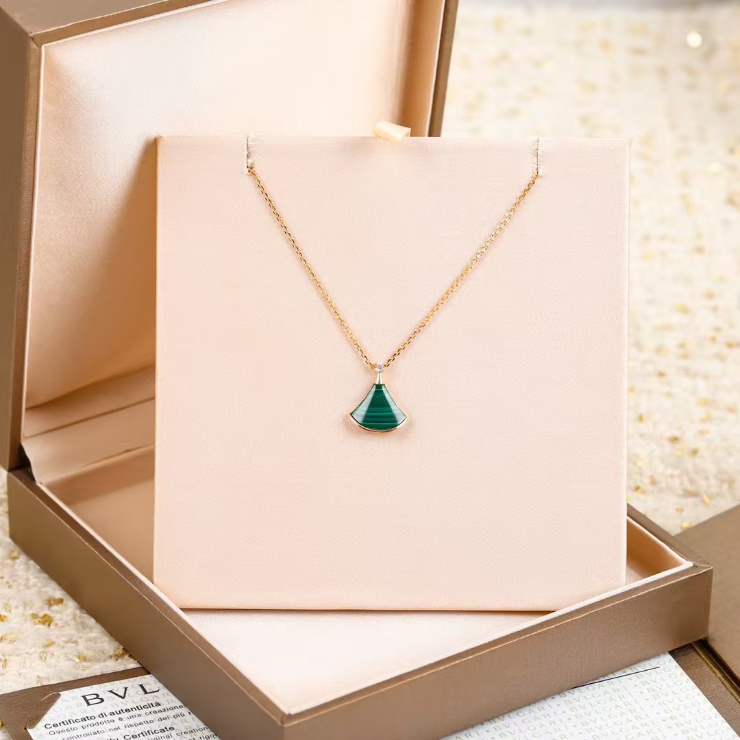Bvlgari Divas' Dream Necklace - Original Replica Club
