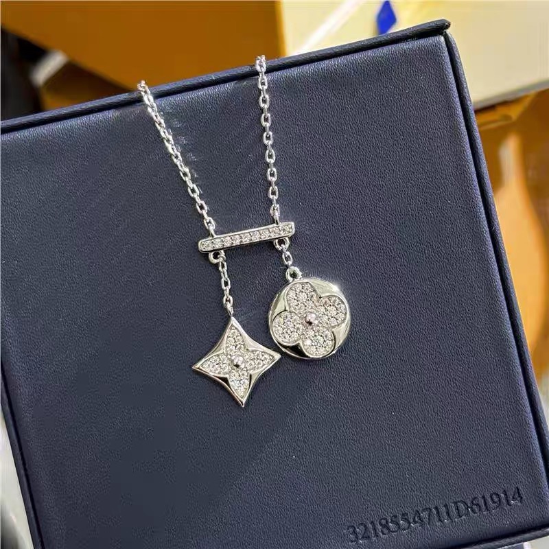 Louis Vuitton Sun Star Tassel Pendant Necklace - Original Replica Club
