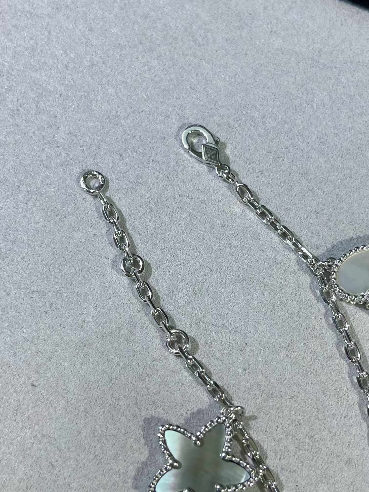 VCA Limited Version Lucky Alhambra Bracelet, 4 Motifs - Original Replica Club