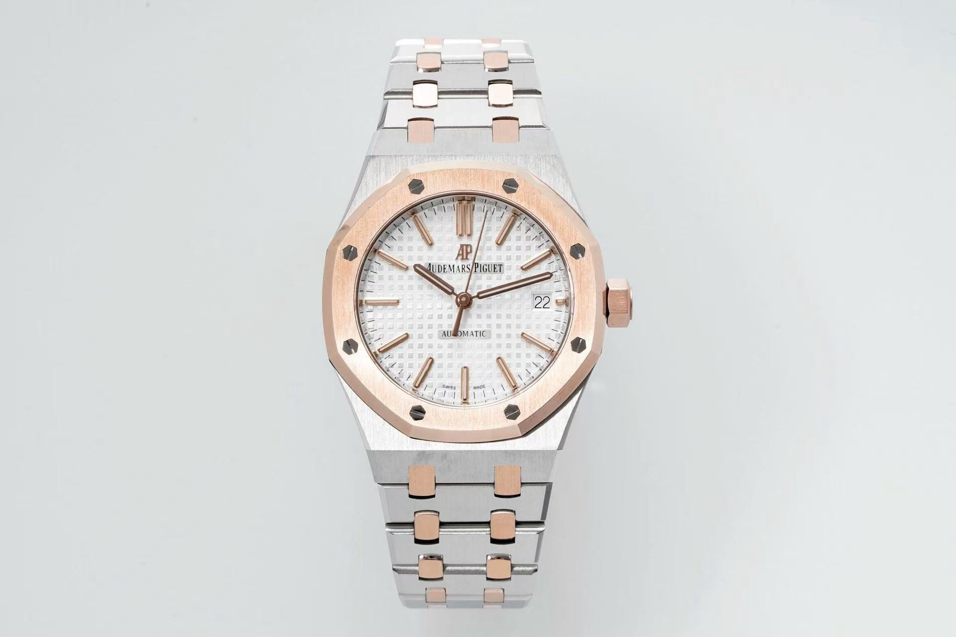 Replica Audemars Piguet Royal Oak Selfwinding Silver 15400SR.OO.1220SR.01