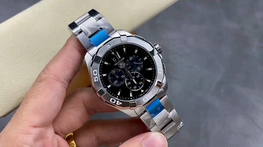 Tag Heuer Aquaracer 300M Chronograph 43mm Quartz Black Dial CAY1110.BA0927