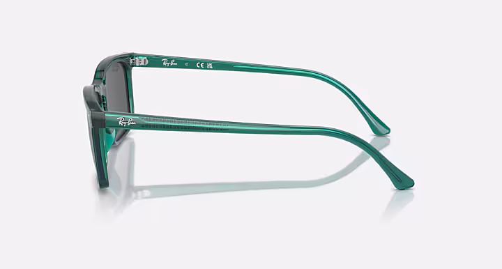 Ray-Ban RB4435