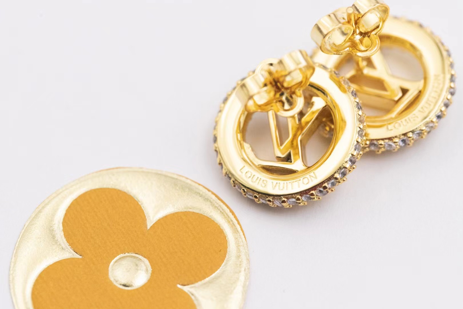 Louis Vuitton Diamond Paved Round Stud Earrings - Original Replica Club