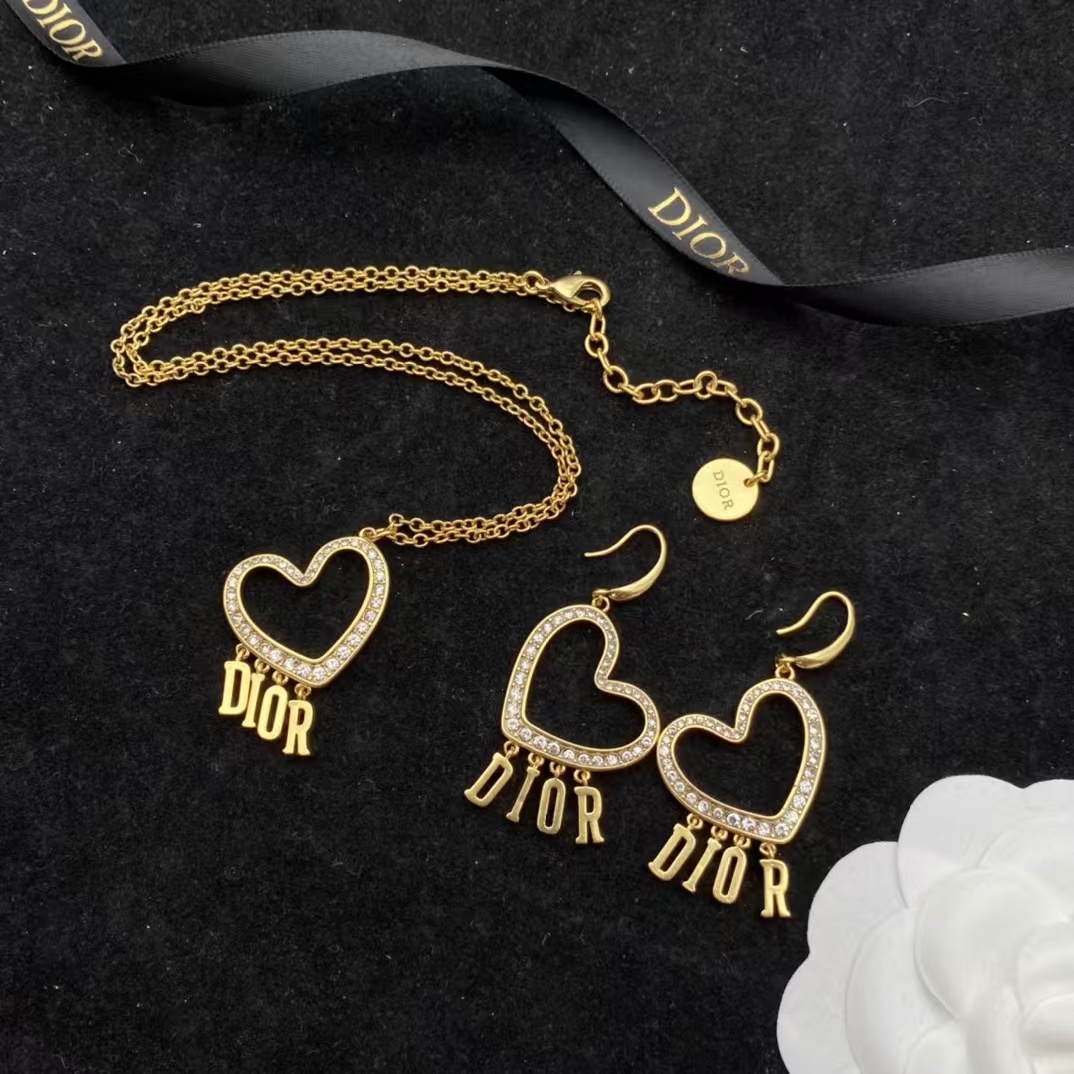 Dior Letters Heart Necklace and Earrings - Original Replica Club