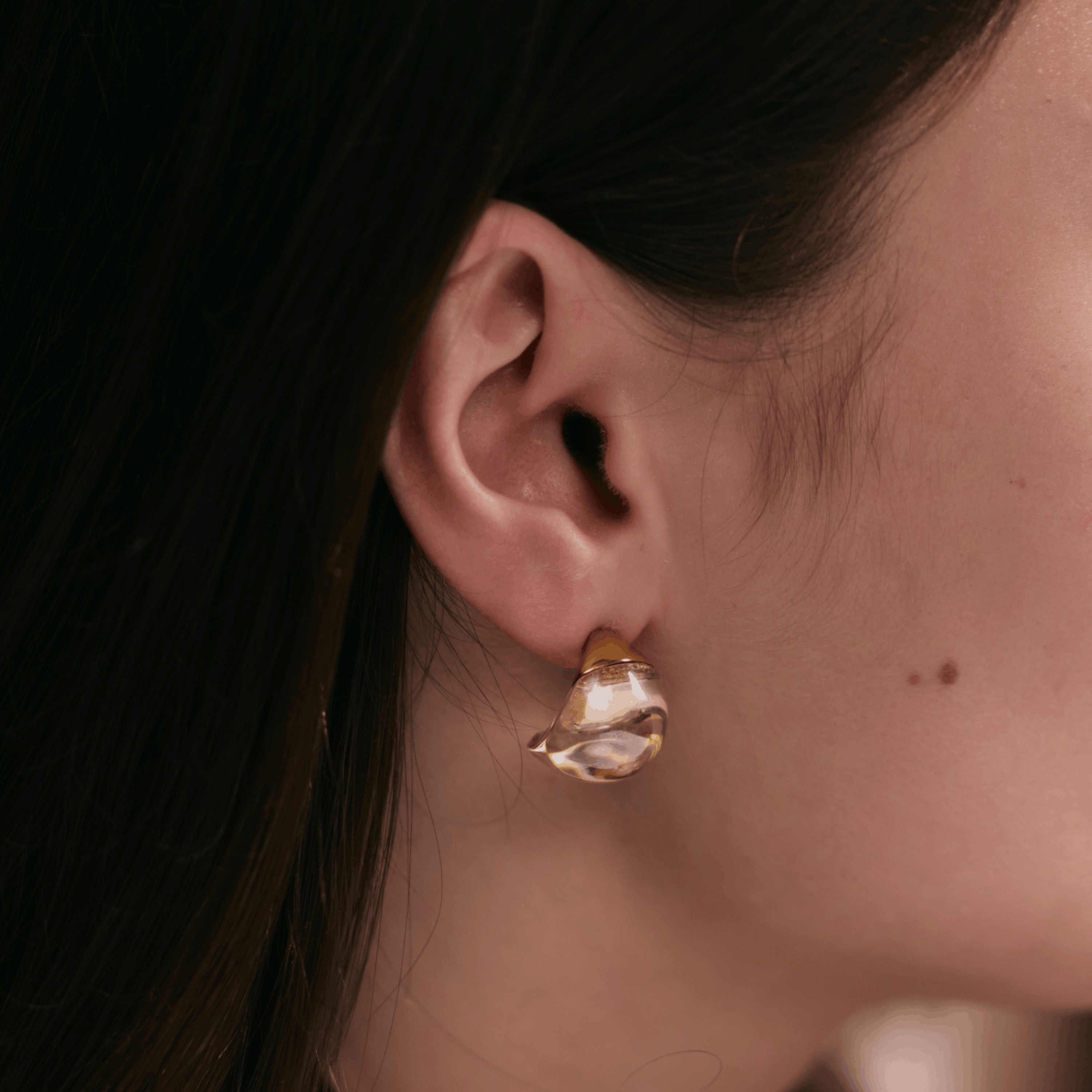 BOUCLES D'OREILLES CABOCHON - CRISTAL LUSTRÉ OR, PLAQUÉ OR JAUNE 18 CARATS