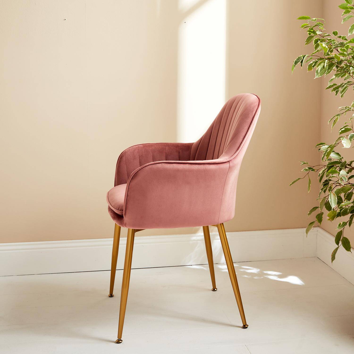 Shella - Sillón de terciopelo con patas de metal