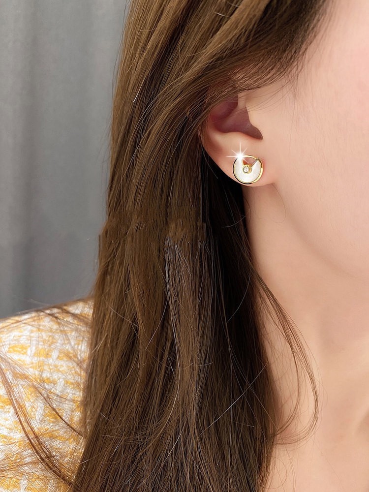 Cartier Amulette de Stud Earrings - Original Replica Club