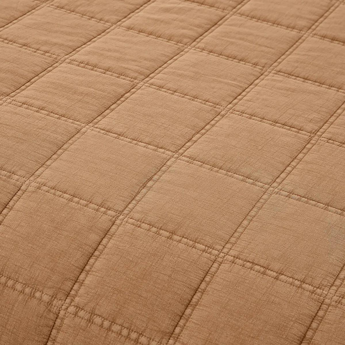 Modern Brown Quilted Quilt Bedspread Set Luxury Style Soft Breathable Fabric For King Queen Twin Bedrooms