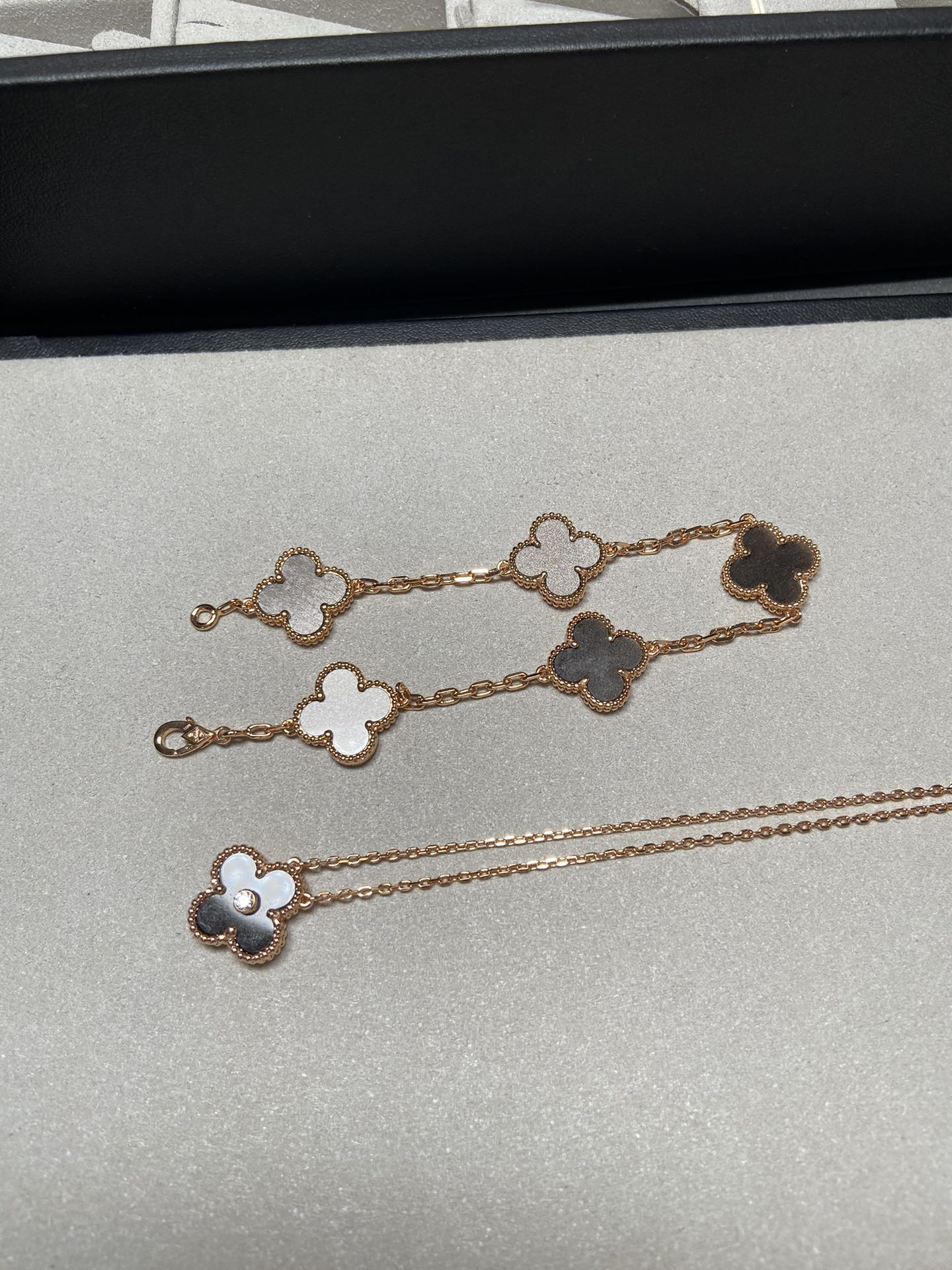 VCA Obsidian Alhambra Bracelet Necklace - Original Replica Club