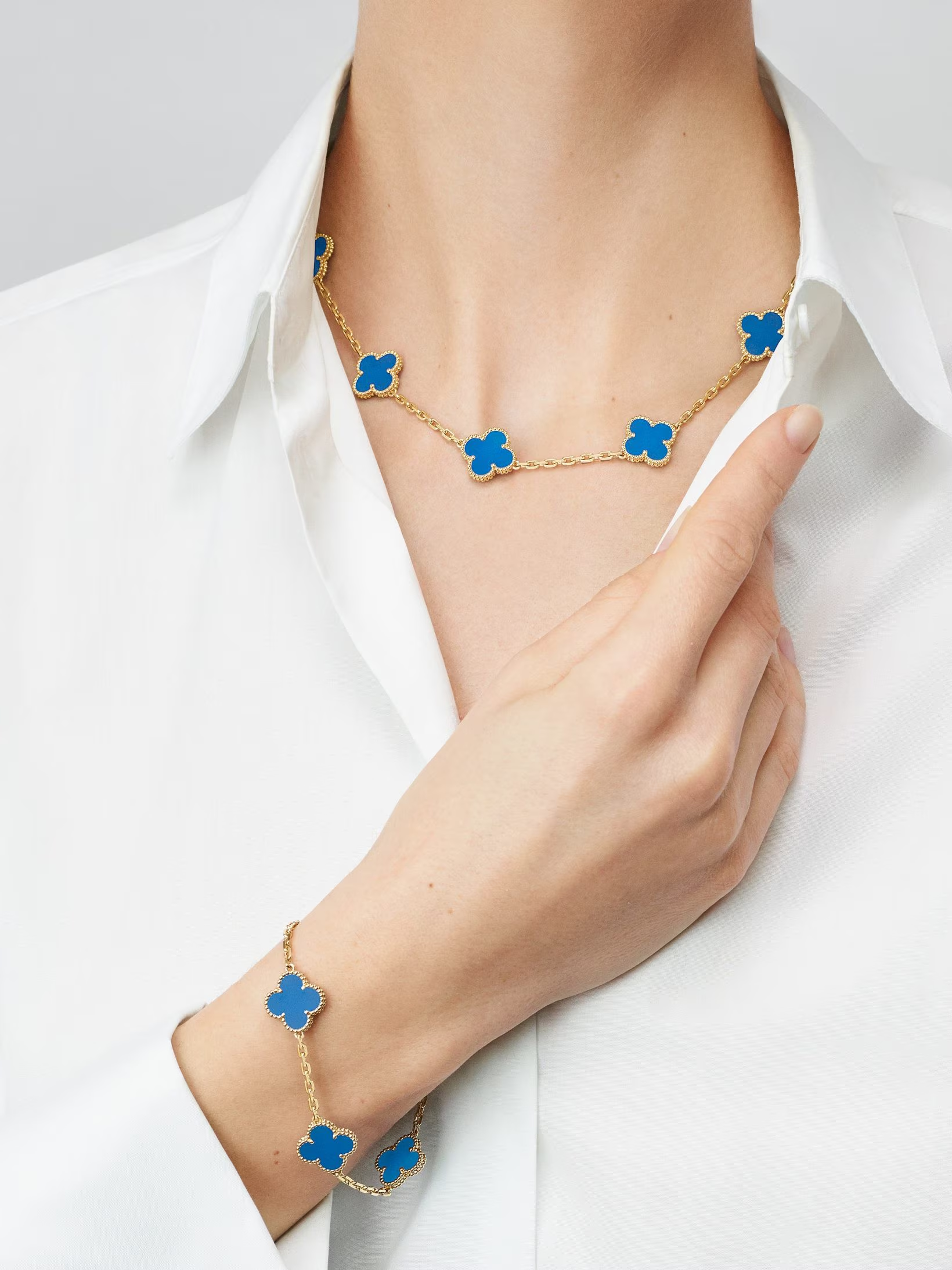 VCA Blue Vintage Alhambra Five Clover Bracelet - Original Replica Club