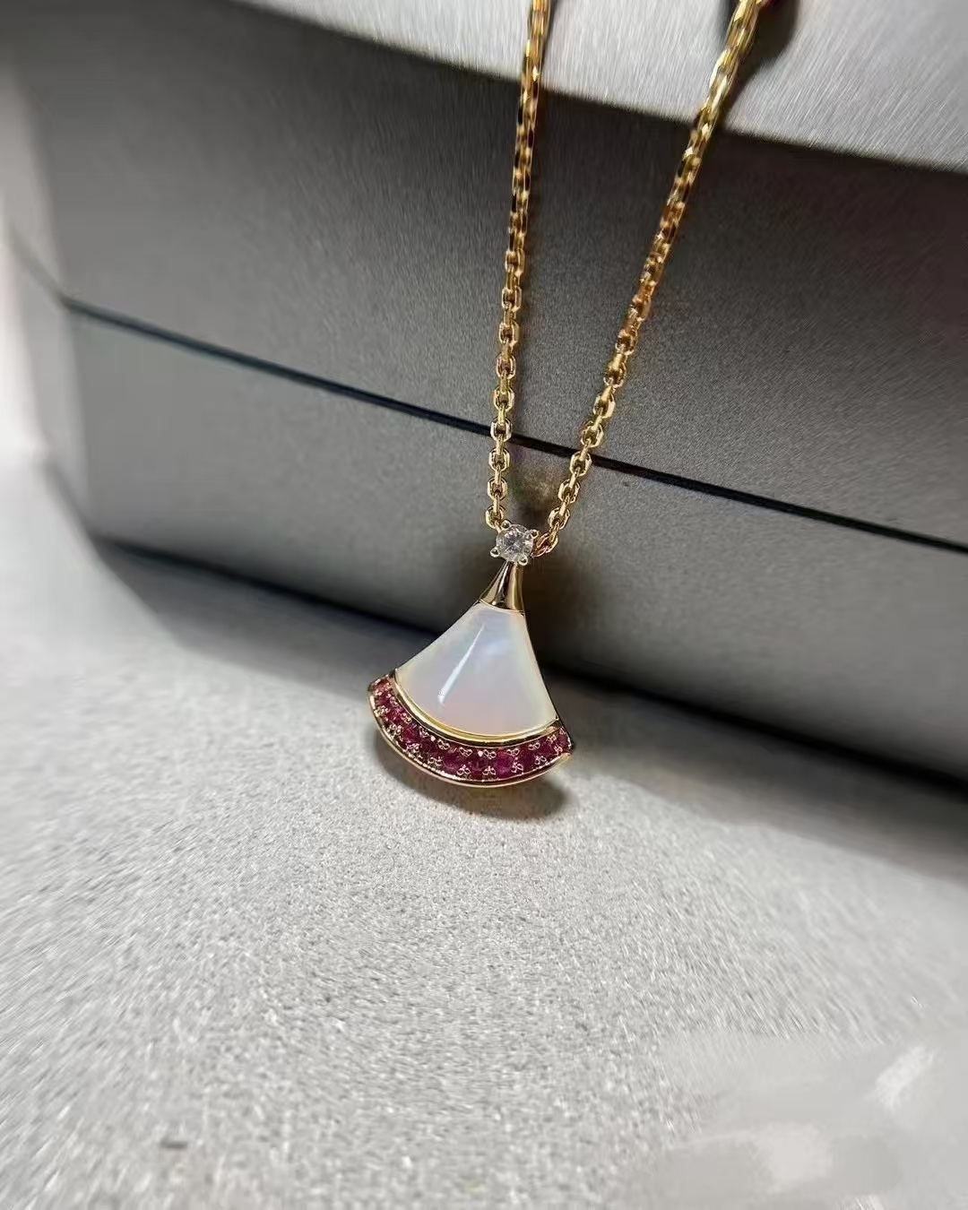 Bvlgari Divas' Dream Necklace - Original Replica Club