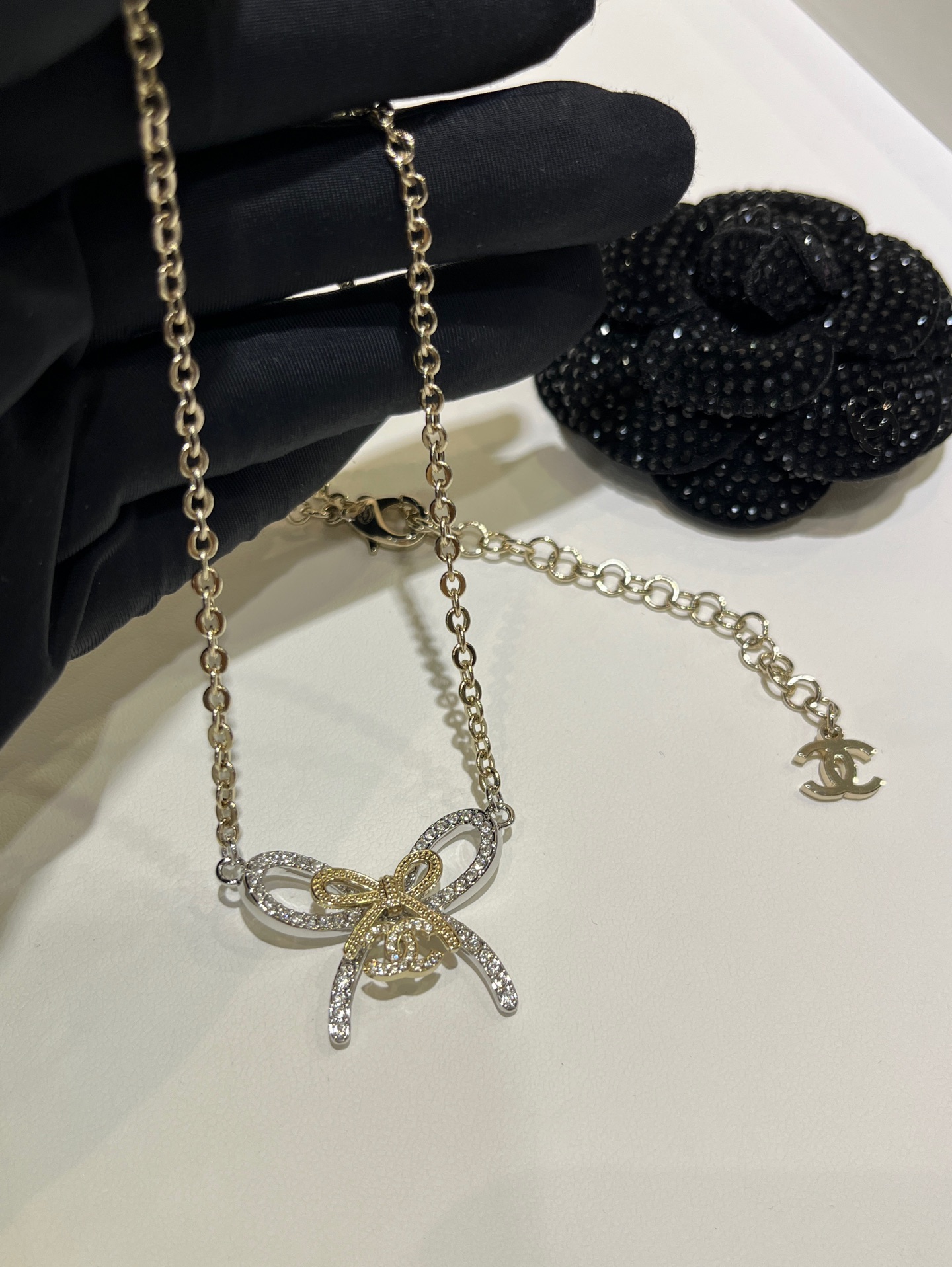 Chanel Color-blocked Full Rhinestones Bow Necklace - Original Replica Club