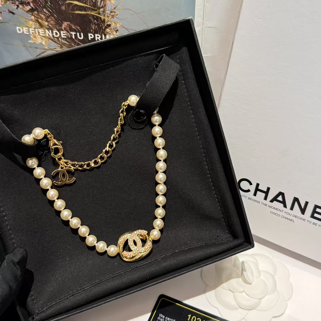 Chanel Round Double C Pendant Pearl Choker Necklace - Original Replica Club