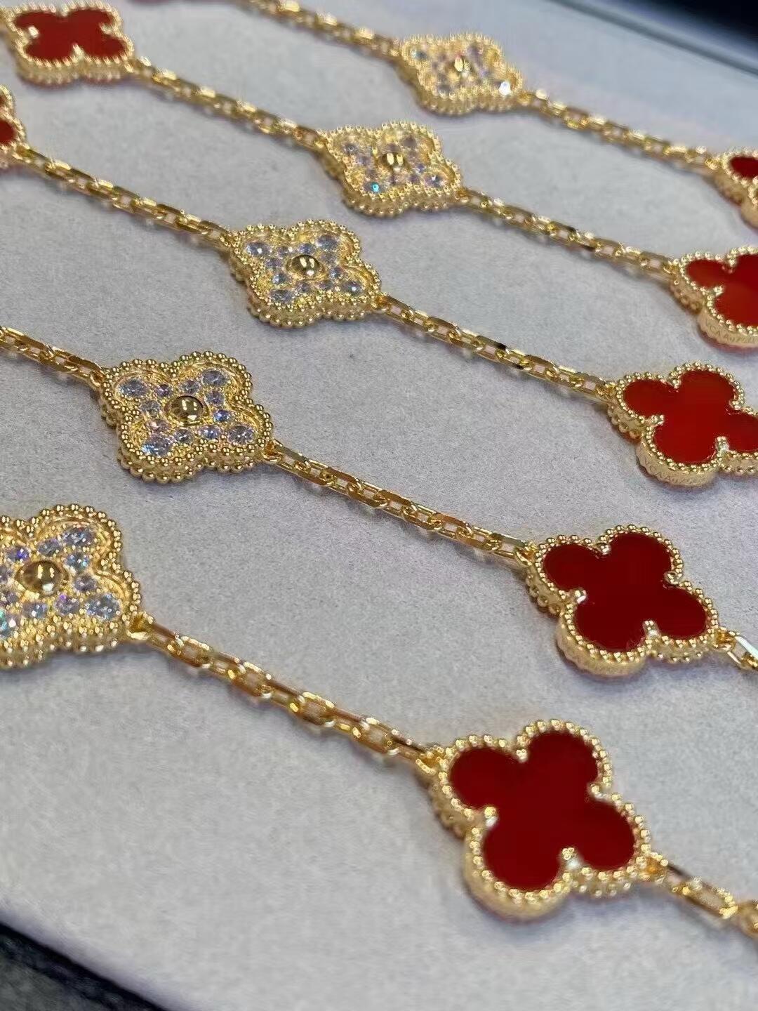 VCA Red Carnelian and Gold Vintage Alhambra Bracelet 5 Motifs - Original Replica Club