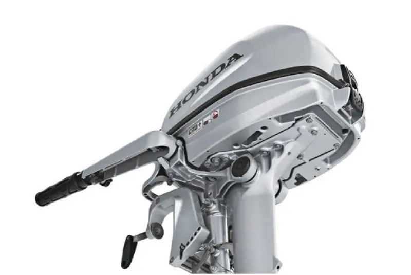 Honda Marine 5HP Outboard Motor With Tiller Handle, 20 in Shaft - BF5DHLHNA - Image 3 Honda Marine 5HP Outboard Motor With Tiller Handle, 20 in Shaft - BF5DHLHNA - Image 3