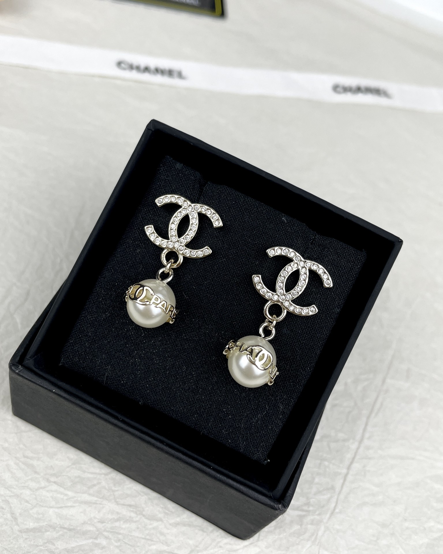 Chanel Diamond CC Pearl Drop Earrings - Original Replica Club