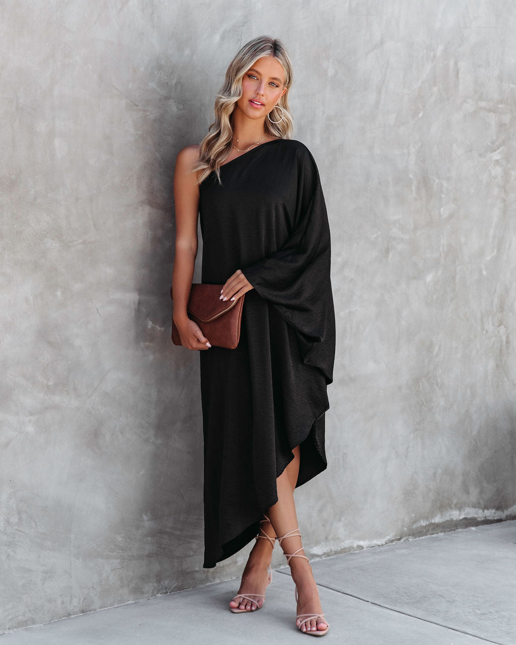 Goddess Of Beauty One Shoulder Satin Maxi Dress - Black - Se7enfashion