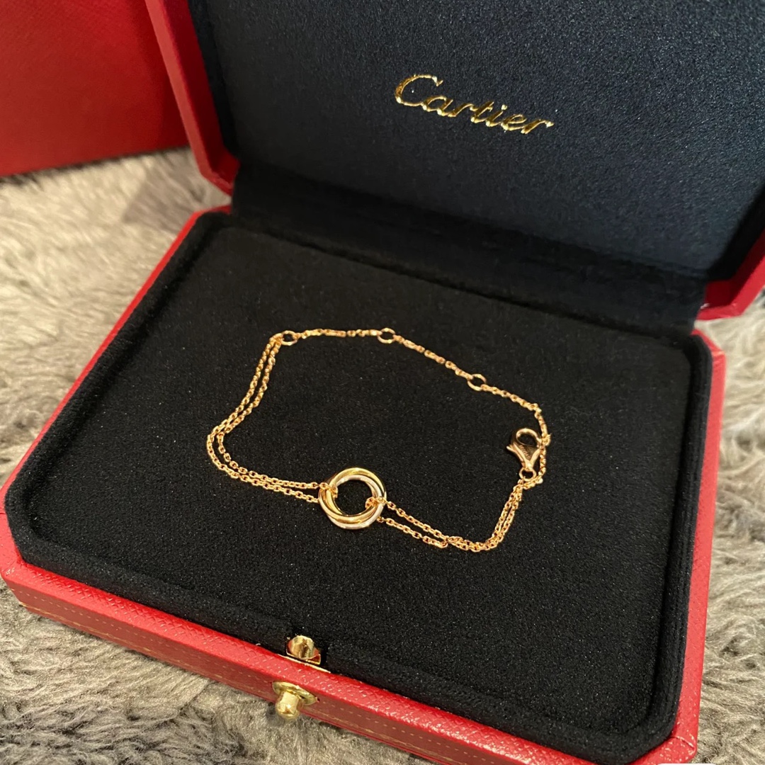 Cartier No Diamond Trinity Chain Bracelet - Original Replica Club