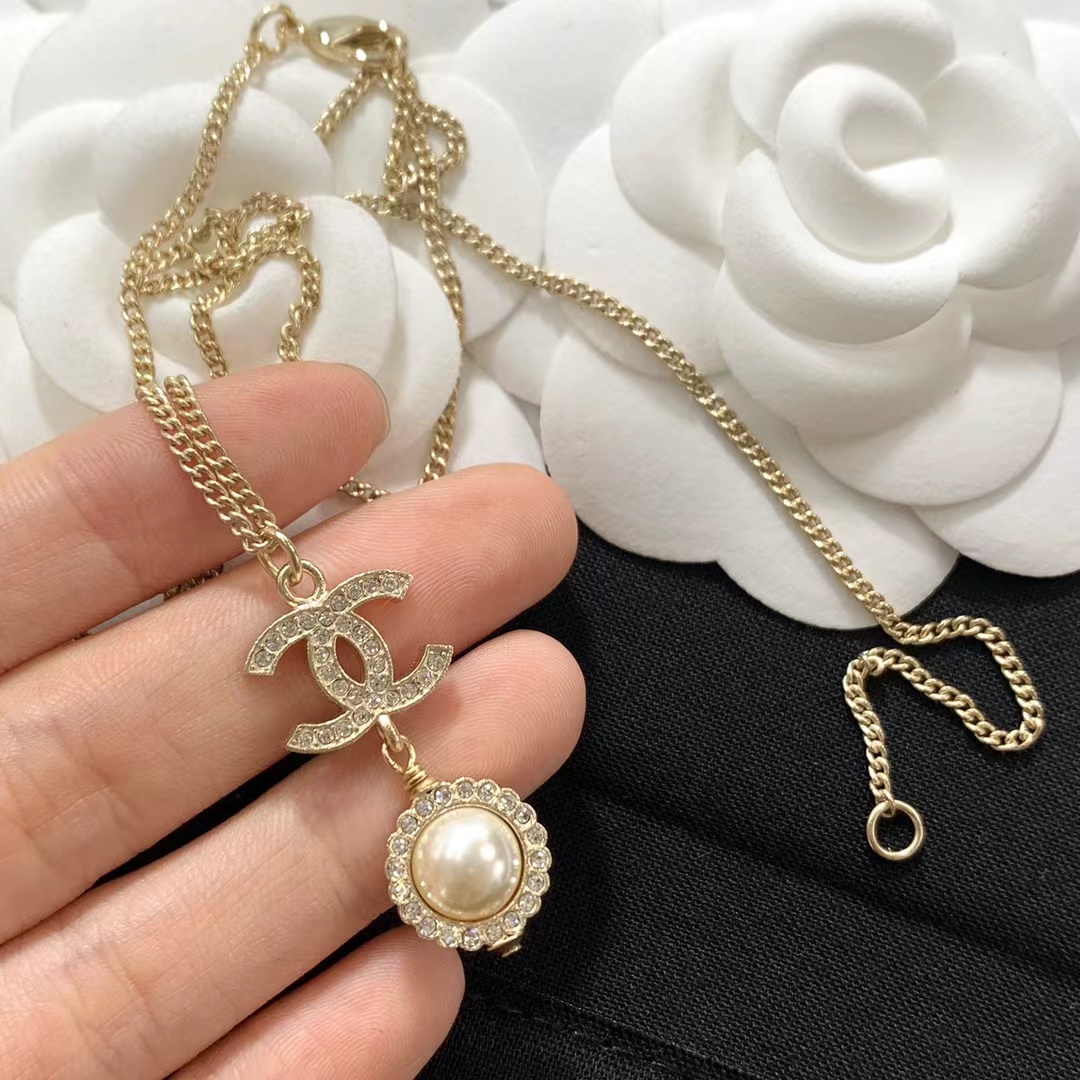 Chanel Minimalist Double C Pearl Drop Necklace - Original Replica Club