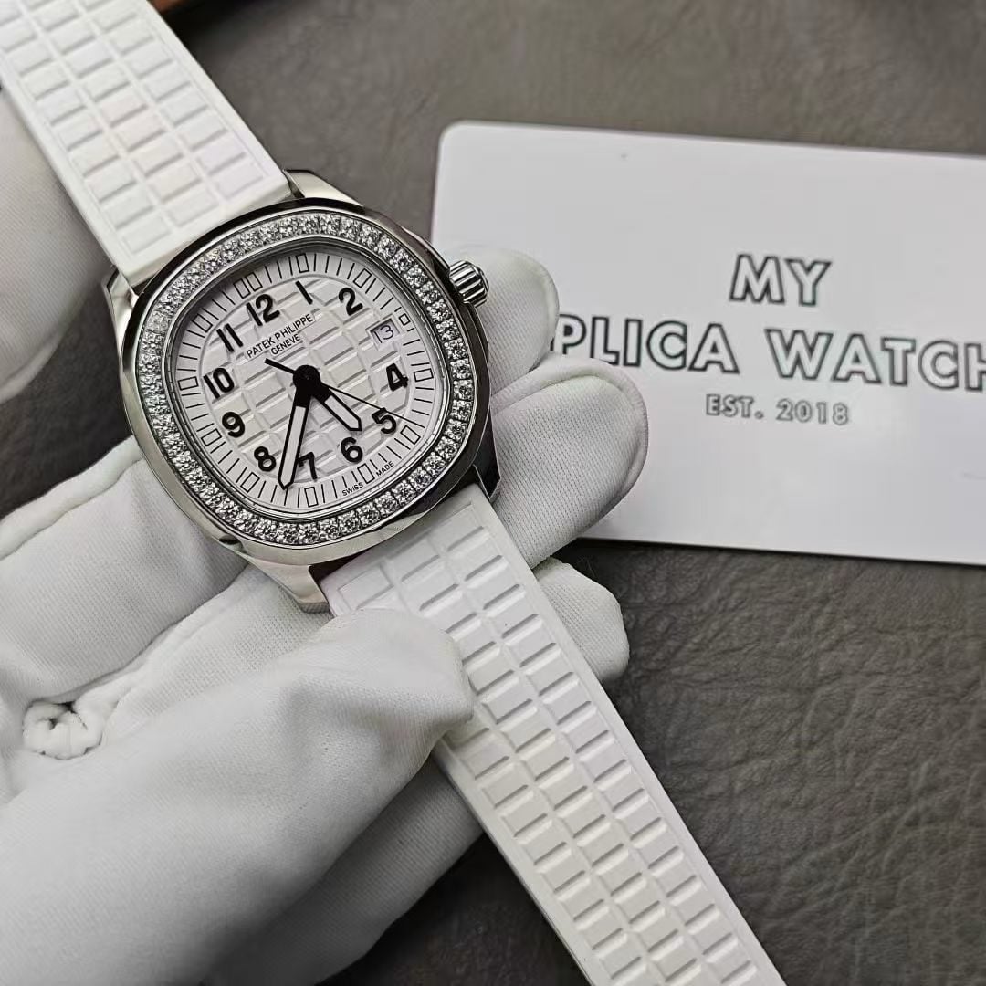 Replica Patek Philippe Aquanaut Diamond Watch