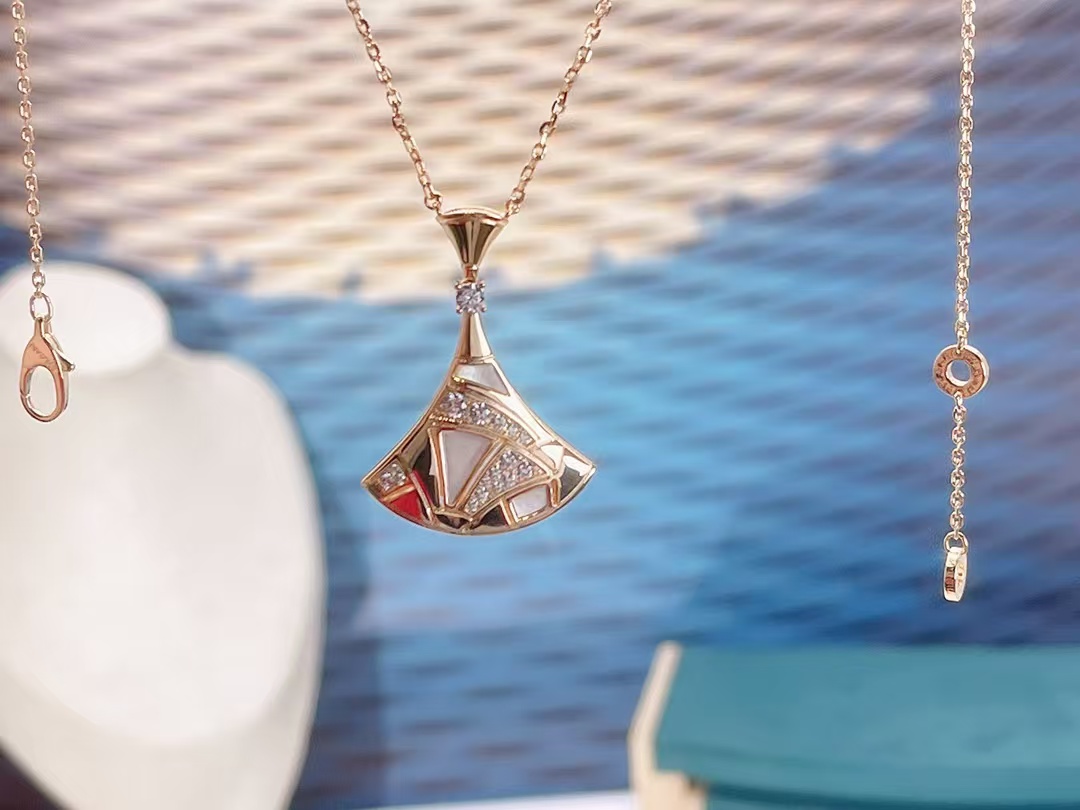 Bvlgari Divas' Dream Necklace - Original Replica Club