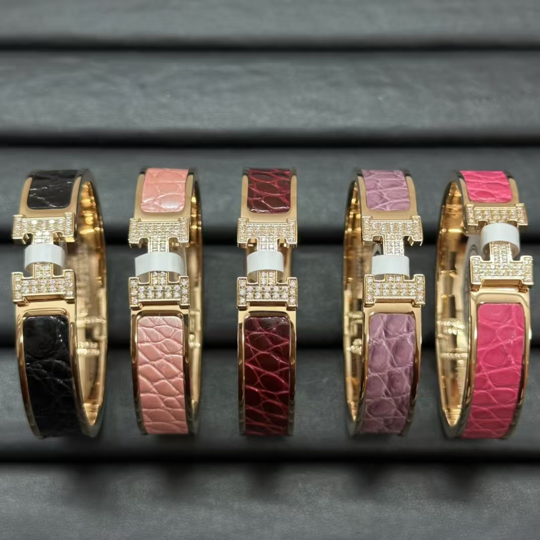 Hermes Crocodile Bracelet Bangle - Original Replica Club