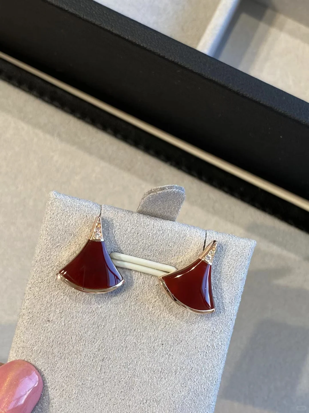 Bvlgari Divas' Dream Earrings - Original Replica Club