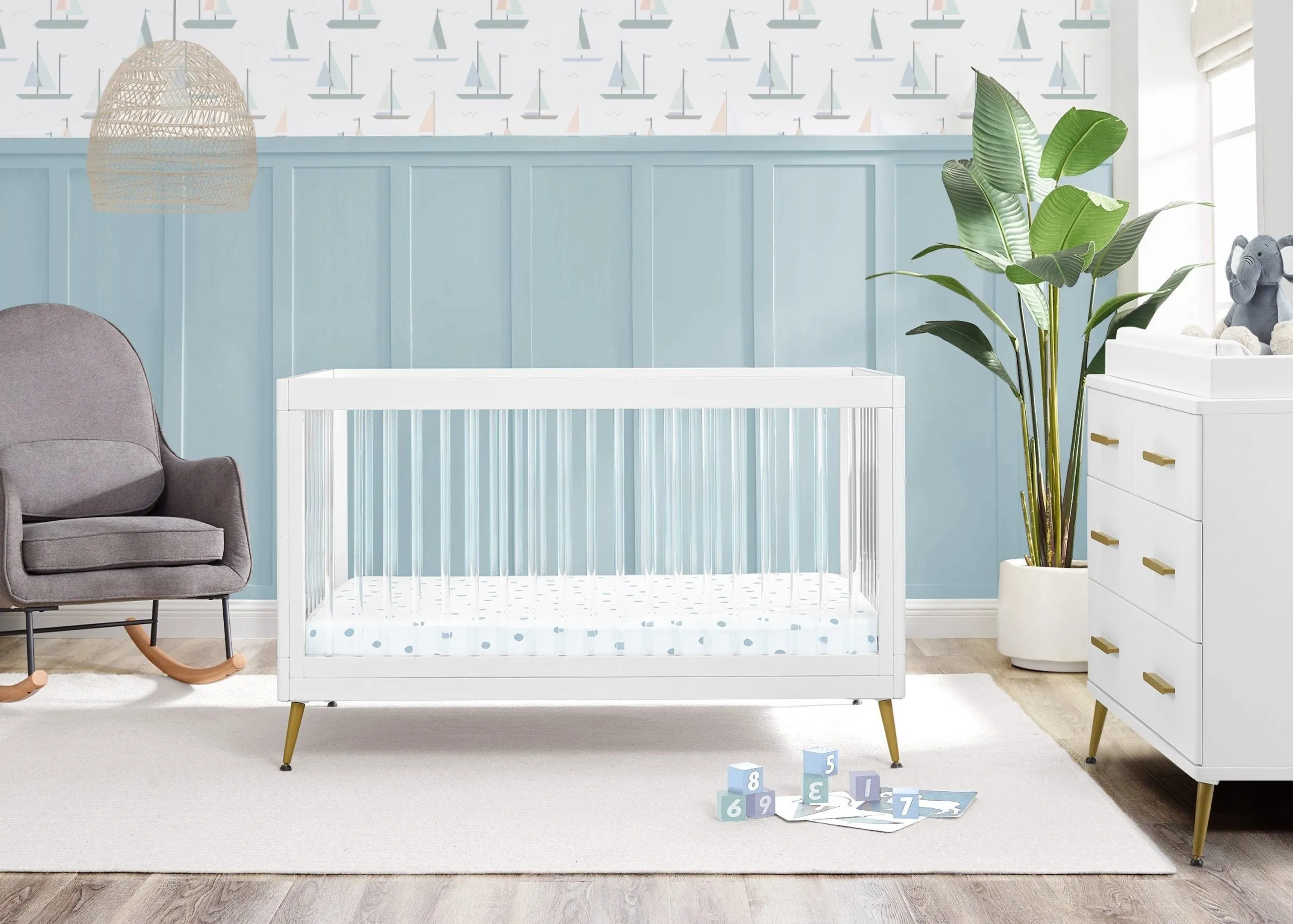 Sloane 4-in-1 Acrylic Convertible Crib