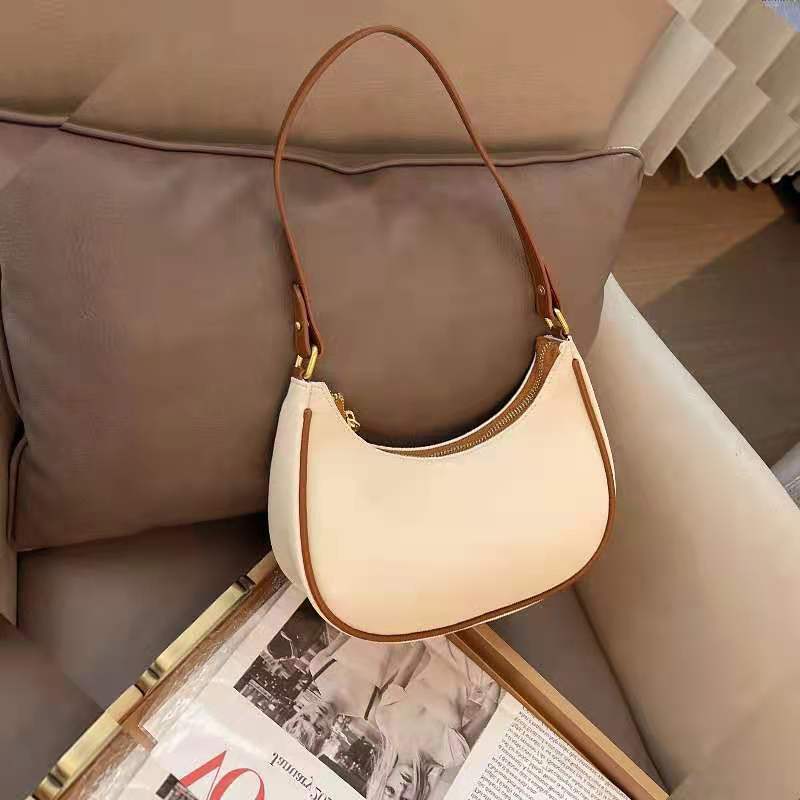 2025 New Niche Crescent-Shaped Women's Bag, Unique and Fashionable with a High-End Feel, Shoulder Handbag, Underarm Bag, Small Women's Bag