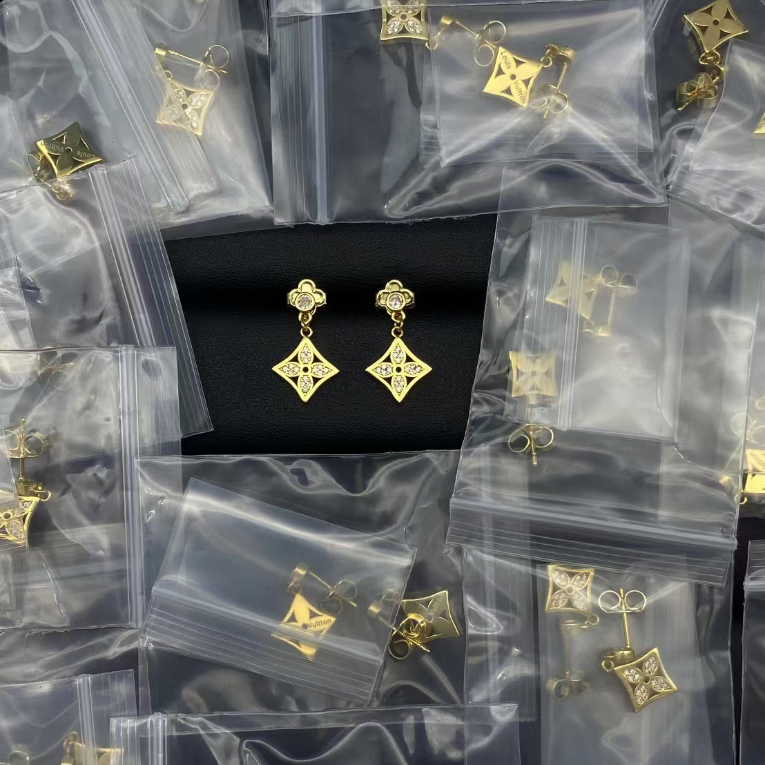 Louis Vuitton Idylle Blossom Ear Stud Earrings - Original Replica Club