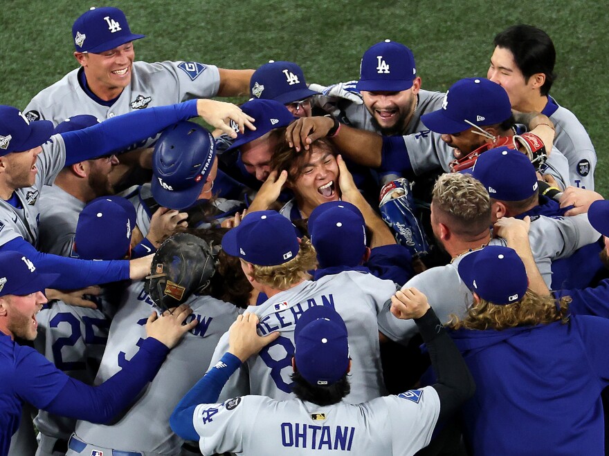 2025 World Champions LA Dodgers 2024 Hat Exclusive |  Best Baseball Caps for Running Men