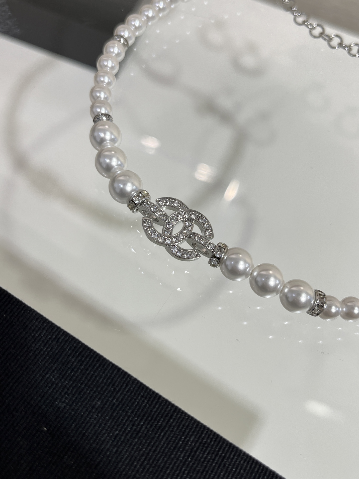 Chanel Full Diamond Paved CC Pendant Pearl Choker Necklace - Original Replica Club