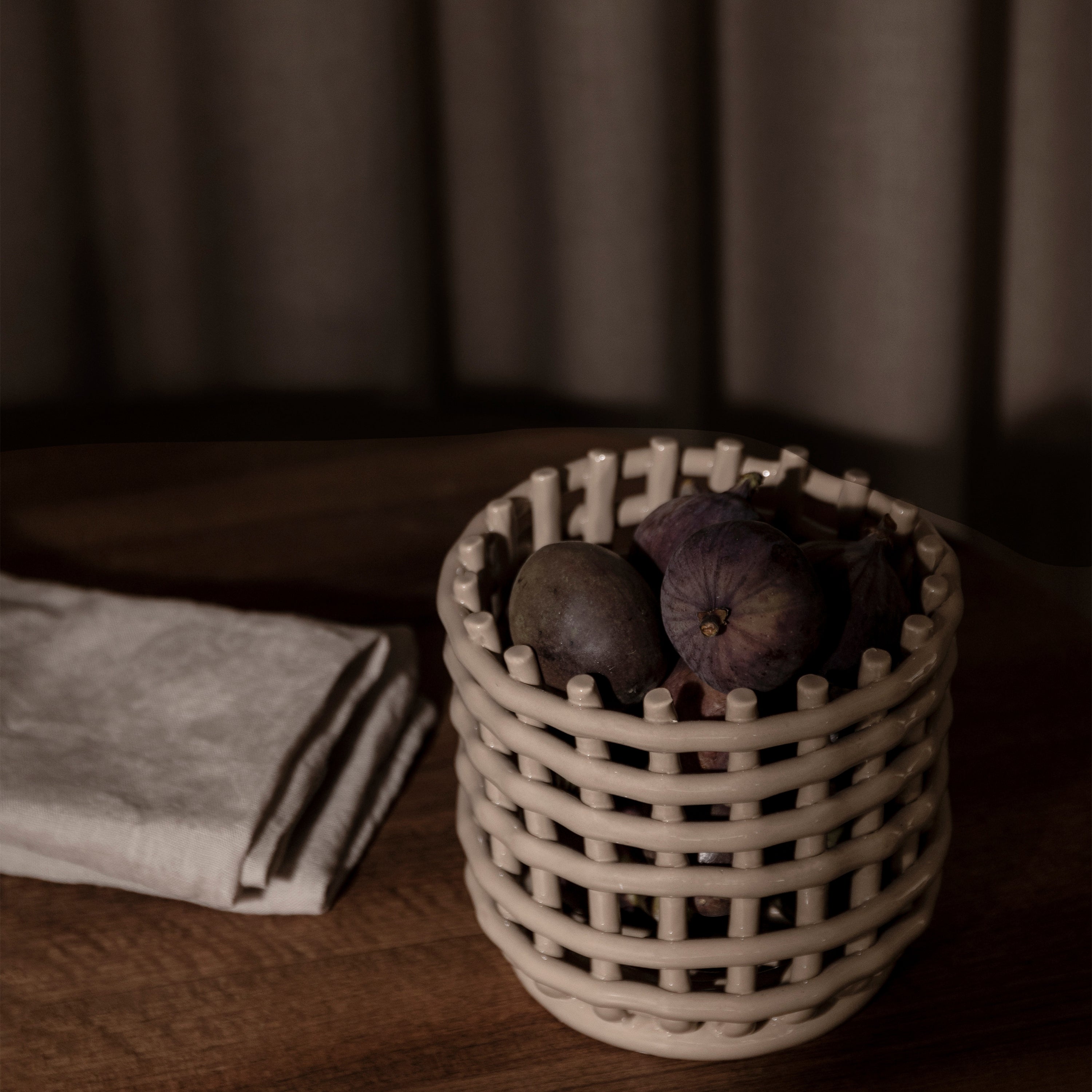 Ferm Living Ceramic Mand Small - Cashmere