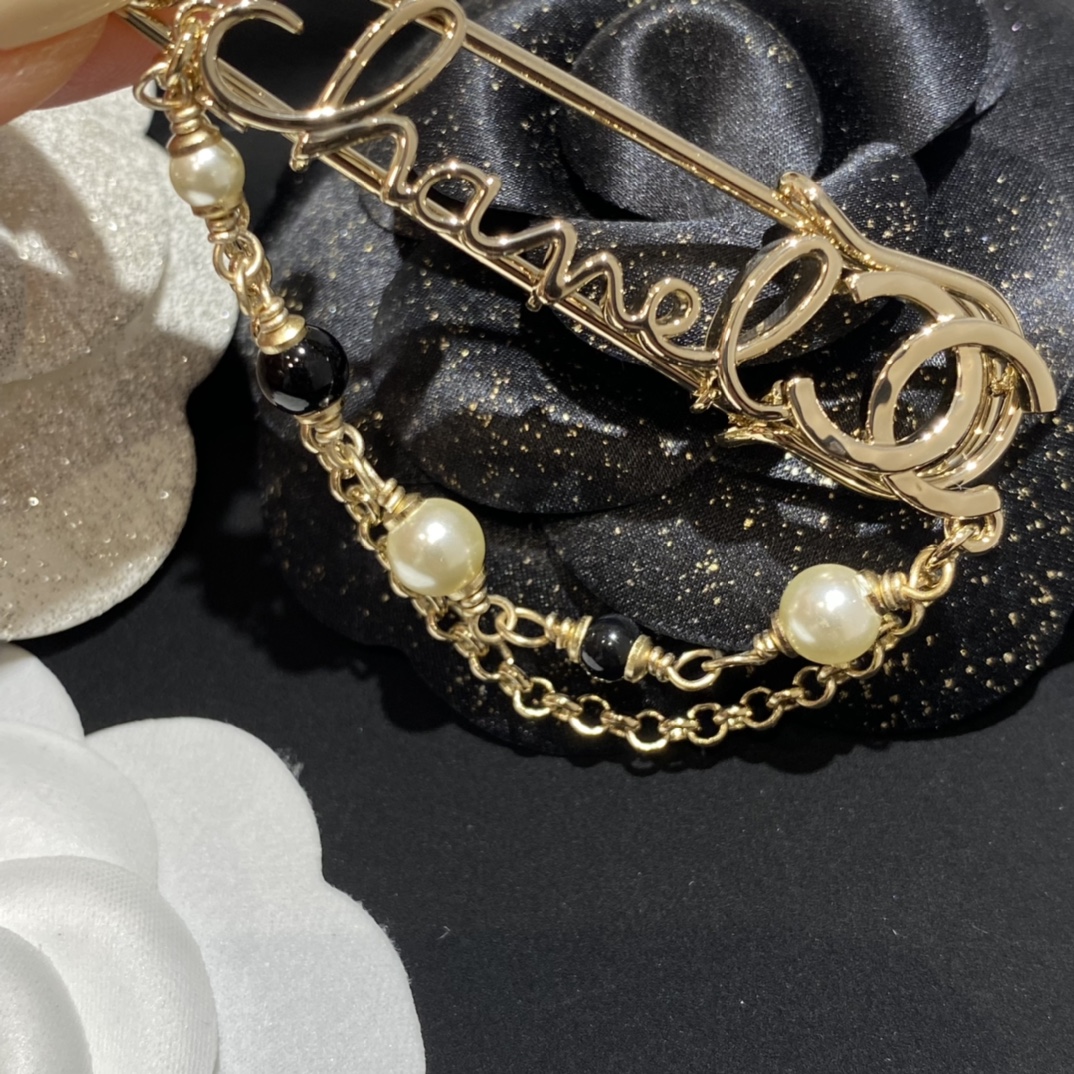 Chanel Pearl and Chain Pin Brooch - Original Replica Club