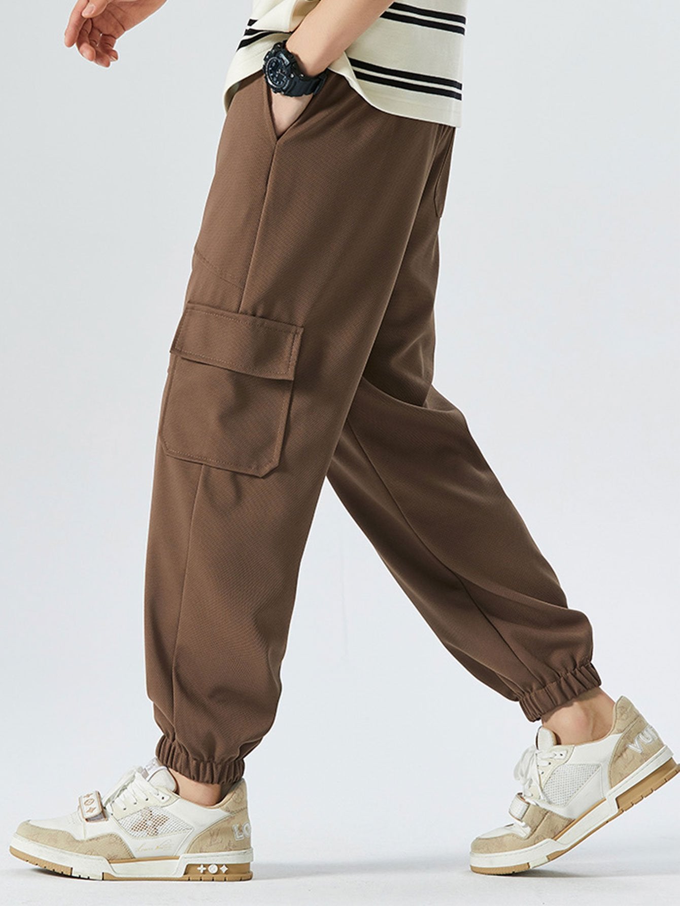 Elastic Waist Cargo Jogging Pants