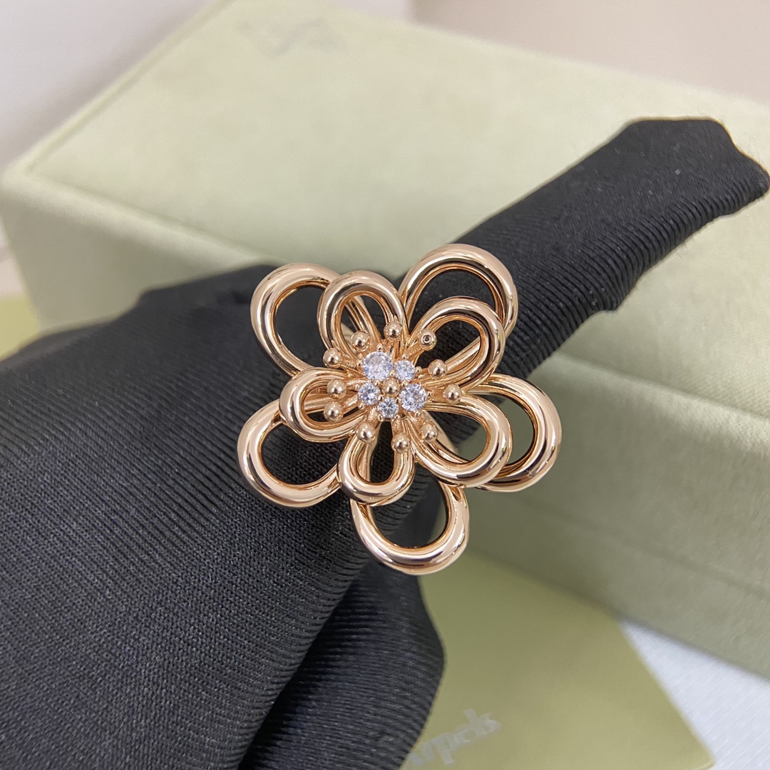 VCA Flowerlace Ring Hollow Flower - Original Replica Club