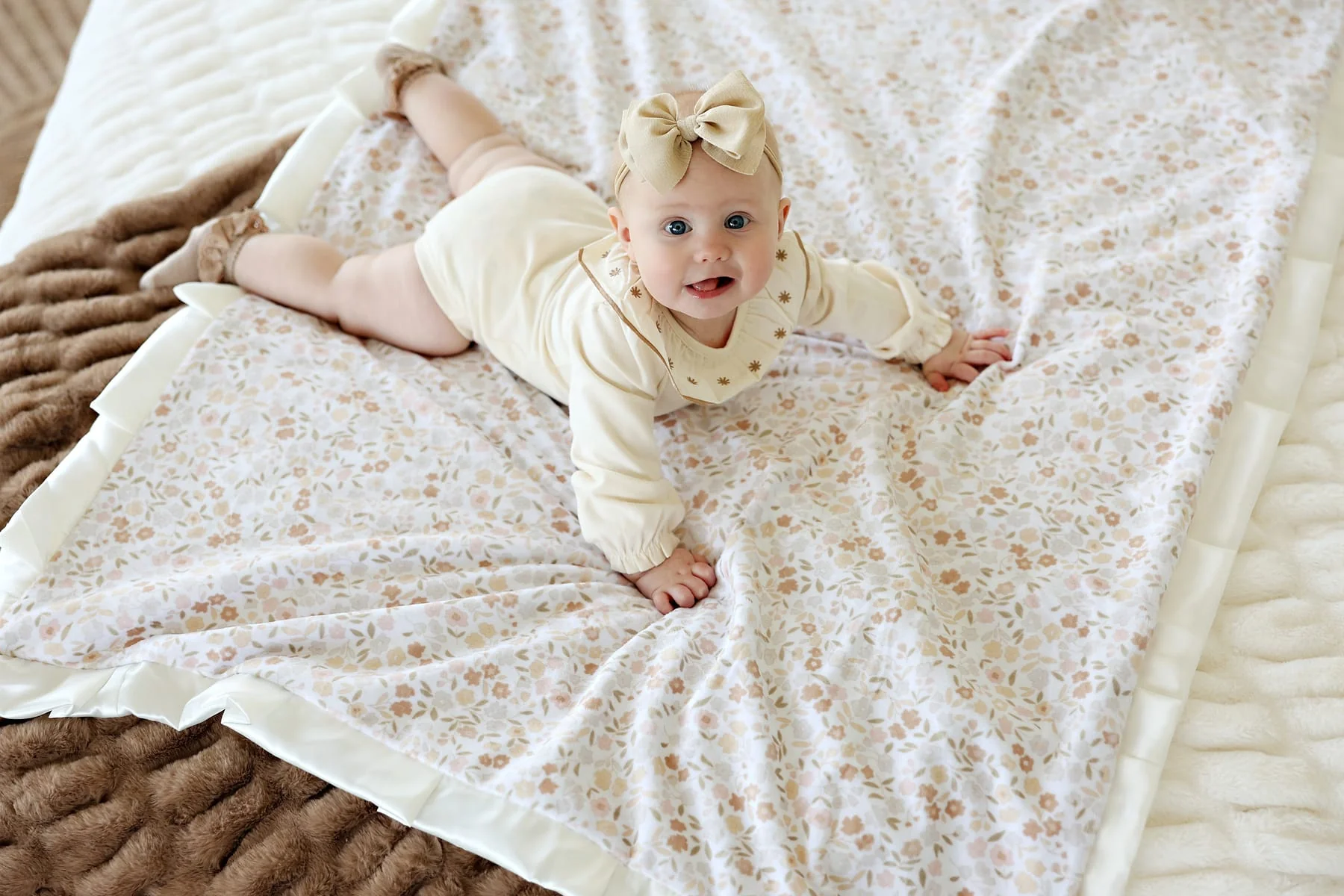 Dainty Floral Blanket