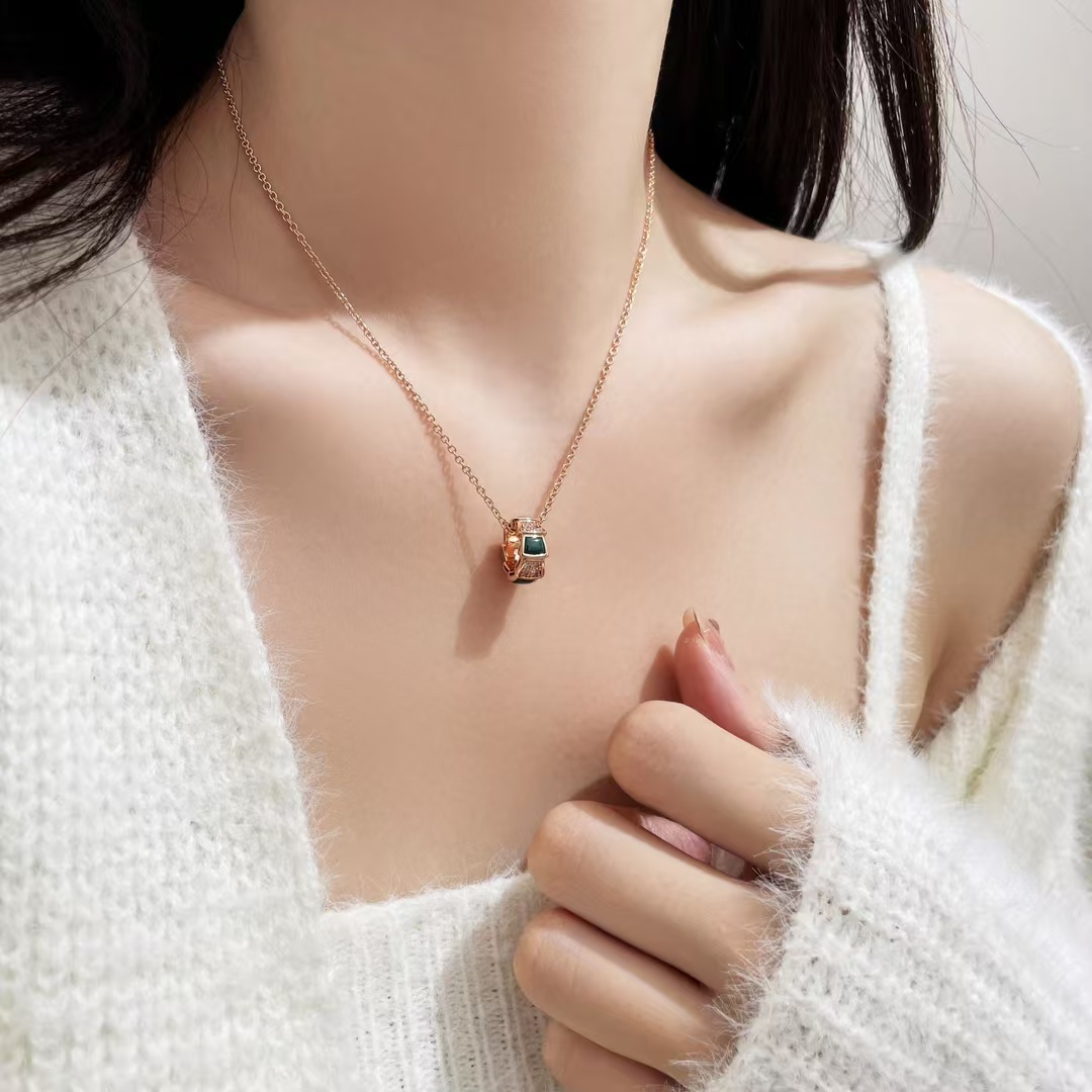 Bvlgari Serpenti Viper Necklace - Original Replica Club