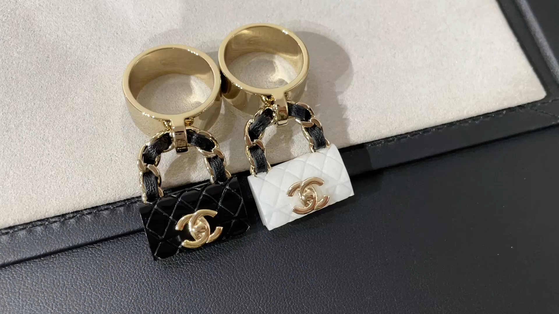 Chanel Ring Handle Bag - Original Replica Club