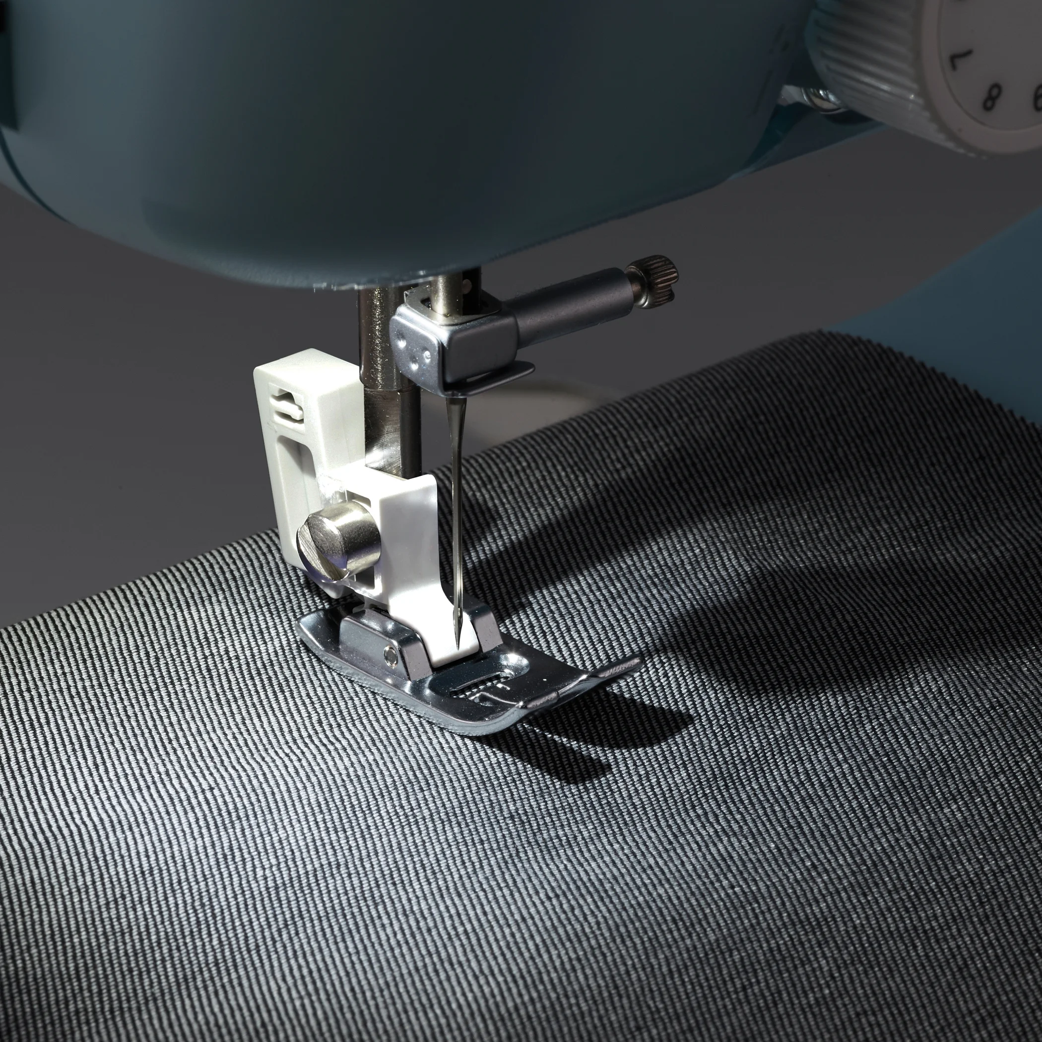 Brother LX3817- Beginner Sewing Machine, 17 Stiches - Image 27