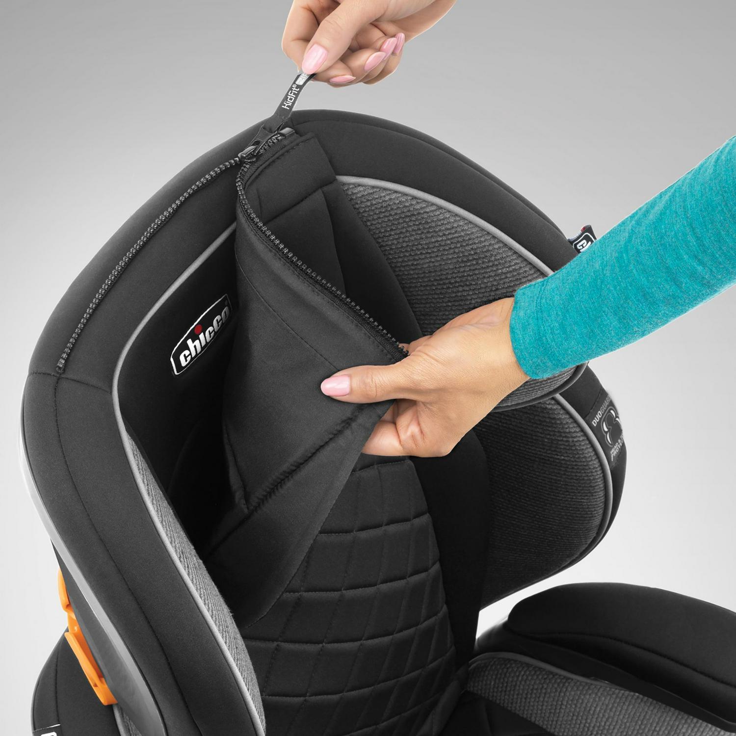 Chicco KidFit Zip Plus 2-in-1 Belt Positioning Booster Car Seat - Taurus (Black/Grey). New - Image 2