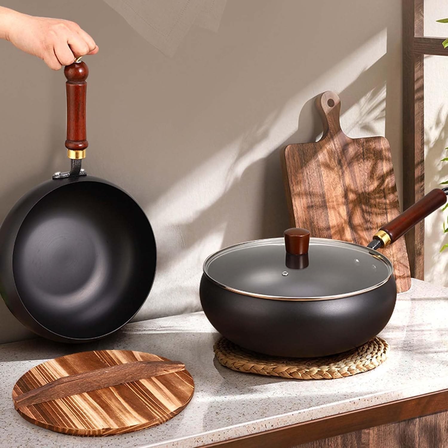 Japanese Style Cast Iron Cookware, 9.5/10.2/11in Uncoated Thick Iron Pot, Hand-Hammered Traditional Forged Big-Belly Pot with Lid, Naturally Non-Stick Frying Pan (Glass Lid, 11in)