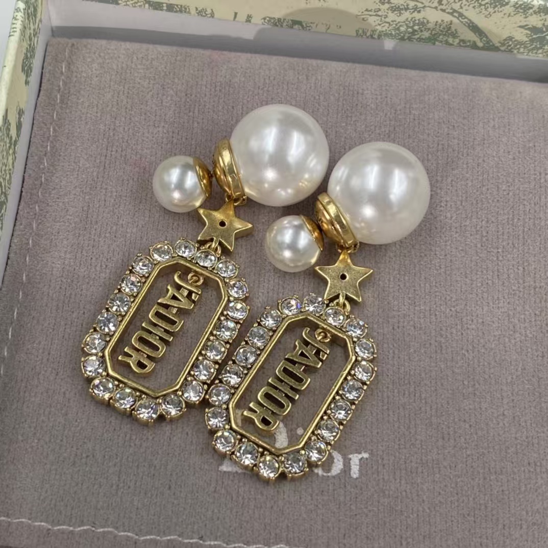 Dior JADIOR Drop Pearl Earrings - Original Replica Club