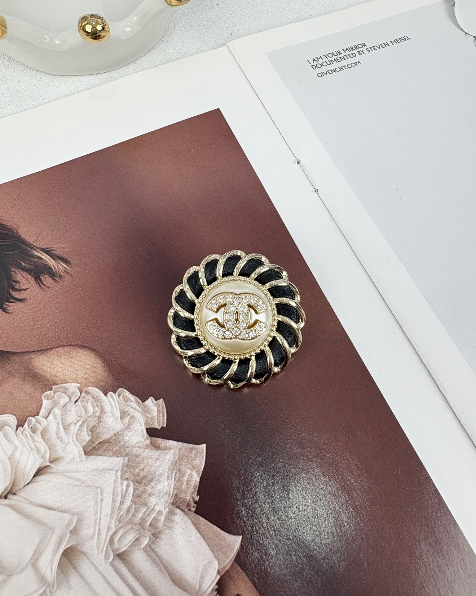 Chanel Twist Leather Wrap Wreath Round Brooch - Original Replica Club