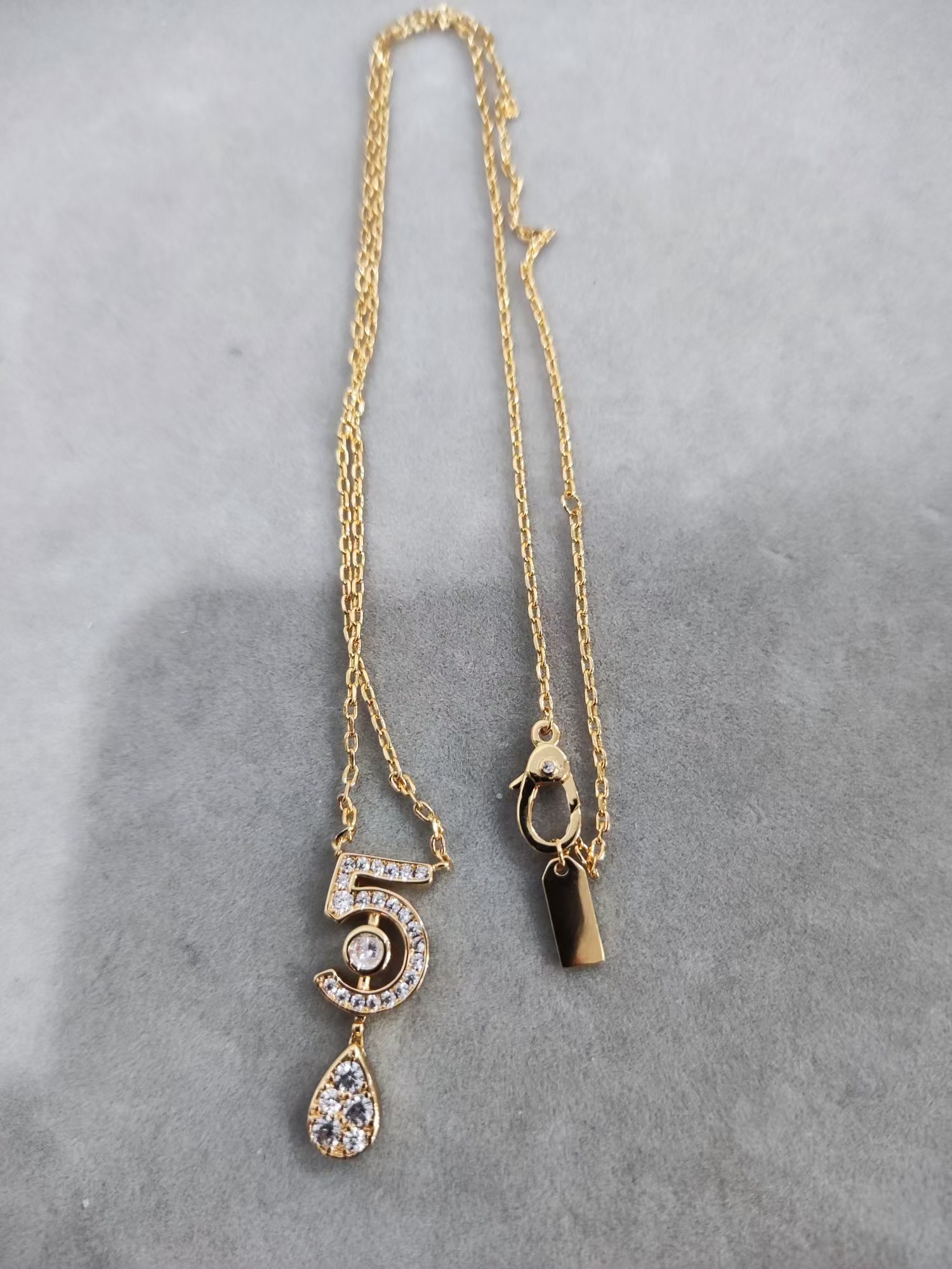 Chanel NO.5 Teardrop Pendant Necklace - Original Replica Club