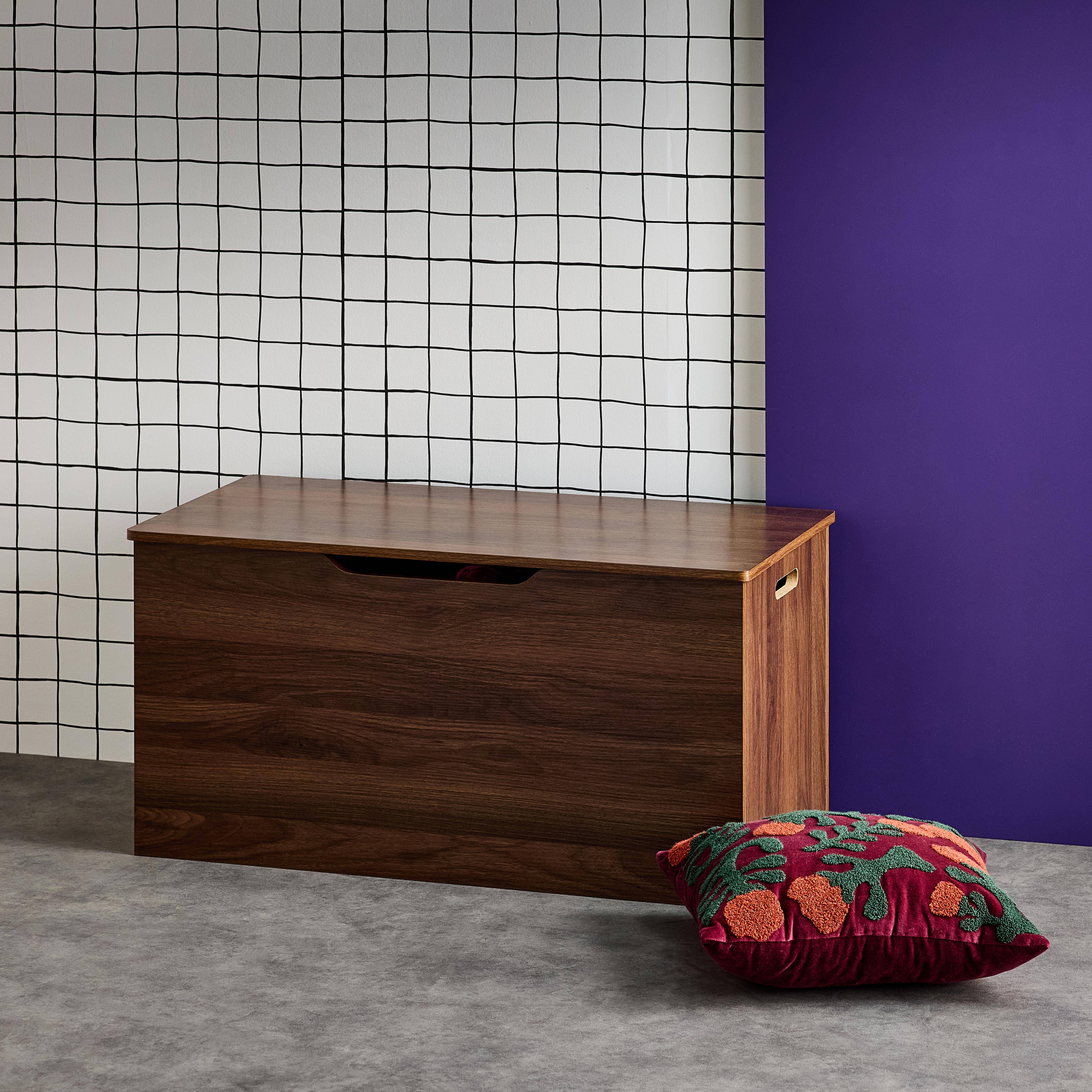 Nepal - Banco arcón, final de cama con efecto de madera de nogal