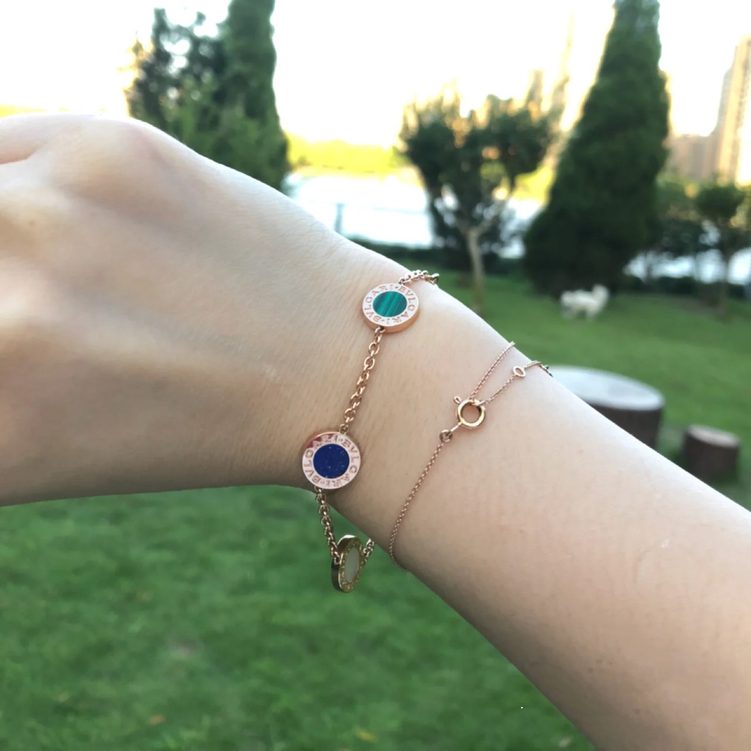 Dupe Bvlgari Four Colors Motifs B.zero1 Bracelet in Rose Gold - Original Replica Club